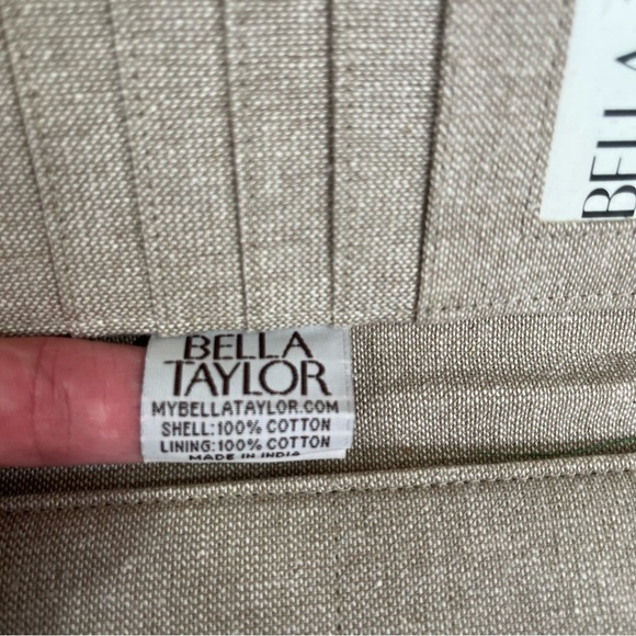 Bella Taylor Quilted Wallet Plaid Patchwork Zip Wristlet Red Tan Cotton - Picture 11 of 12